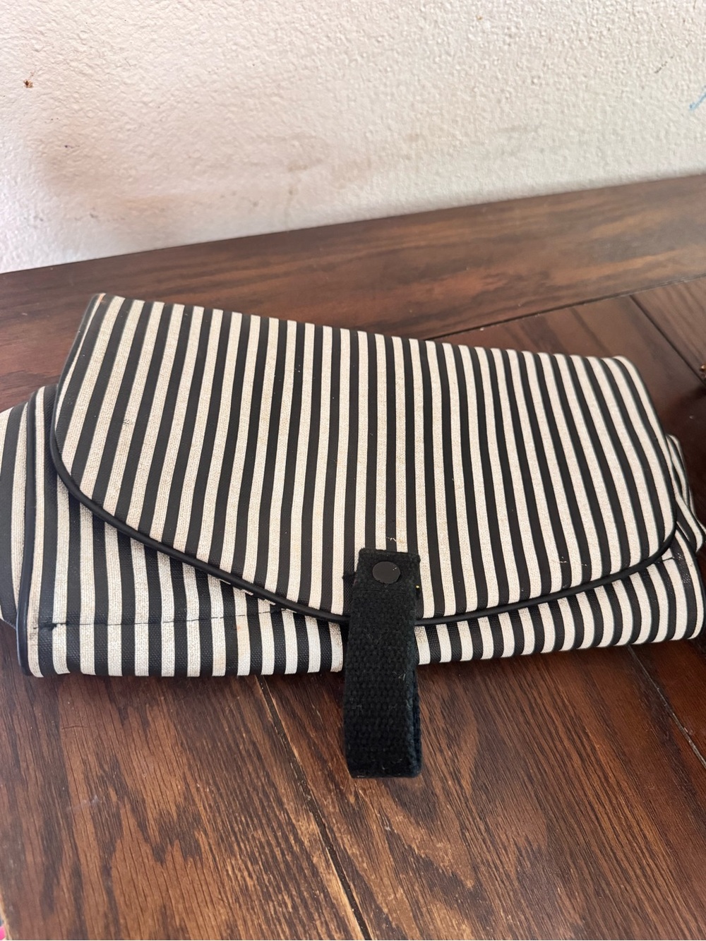 Oscar De La Renta Vintage Toiletry and Makeup Case Accessories Striped
